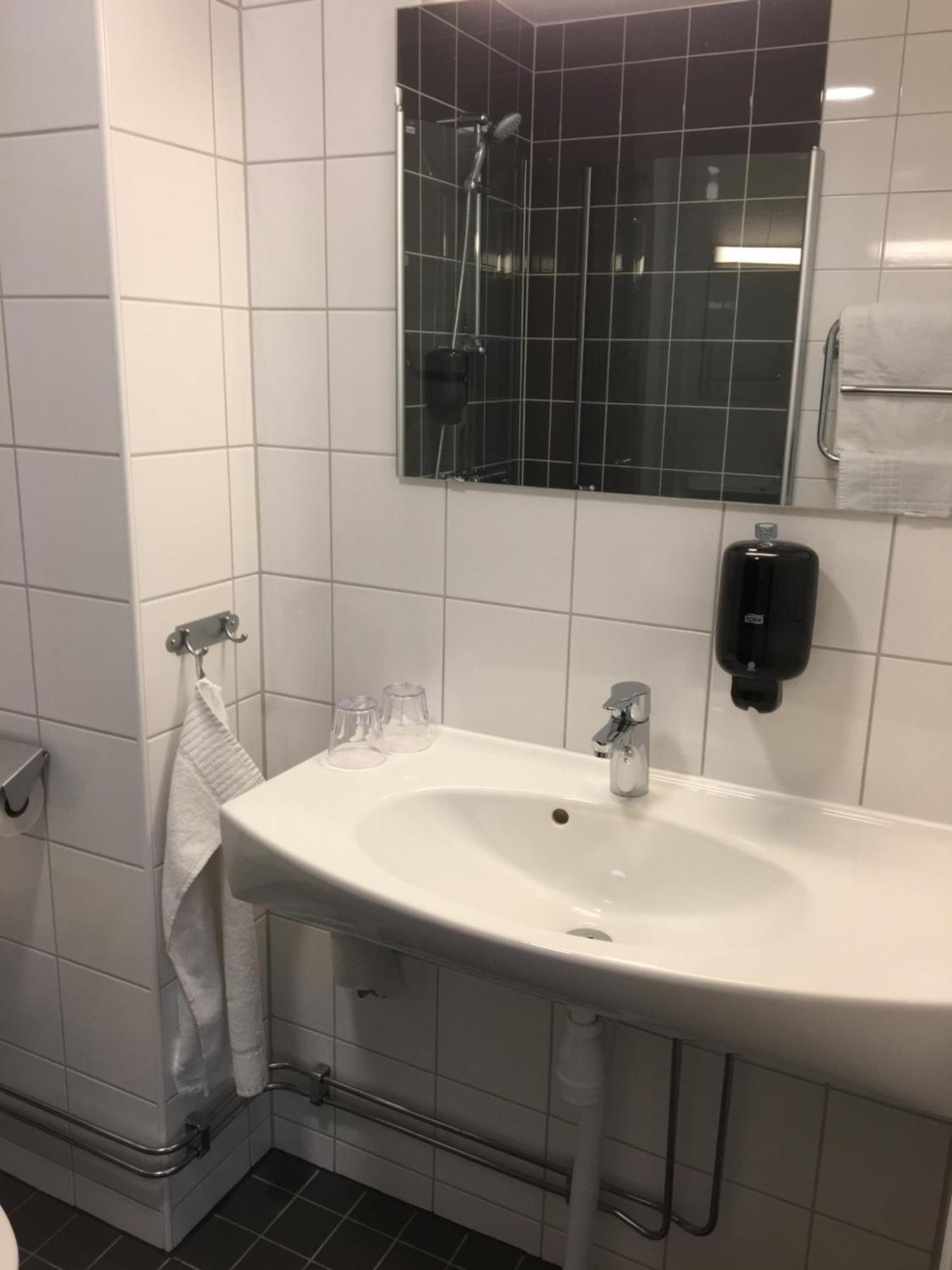 Öckerö Maritime Center Kurshotell Ockero Dış mekan fotoğraf